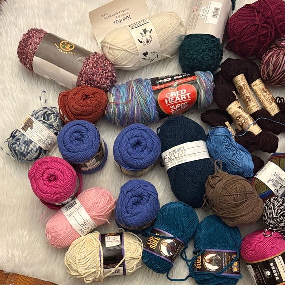 Colorful Yarn Collection - Picture 2 of 7